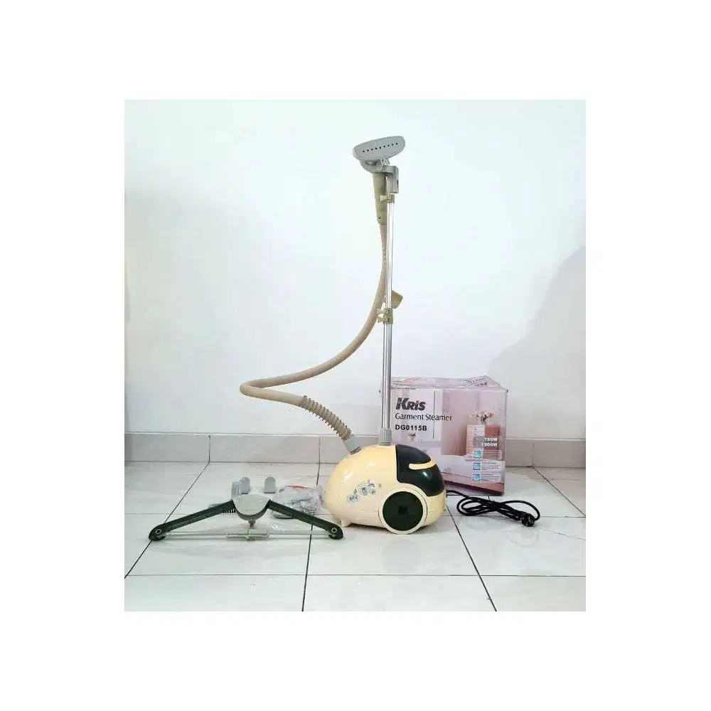 Setrika Uap atau Steamer Kris tipe DG0115B (Ace Hardware AZKO)