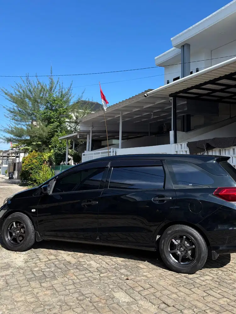Honda mobilio manual 2014
