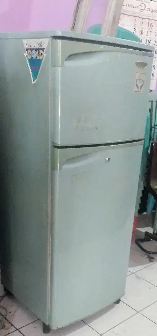 Kulkas 2 pintu Sharp