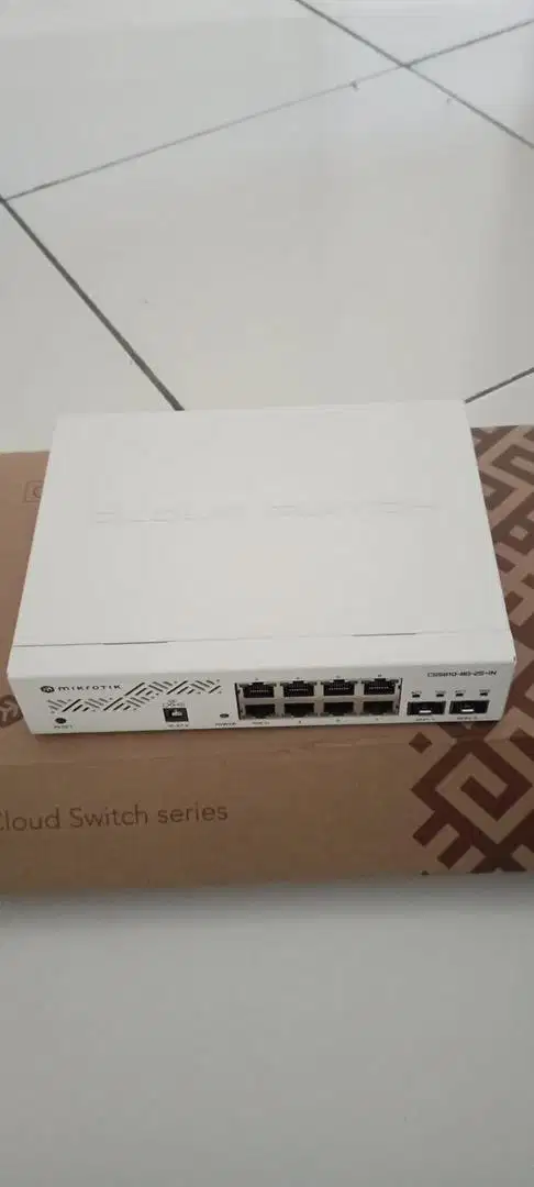 Mikrotik CSS610-8G-2S+IN