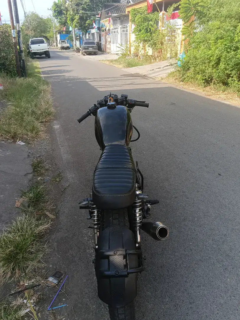 Custom basic Scorpio Caferacer