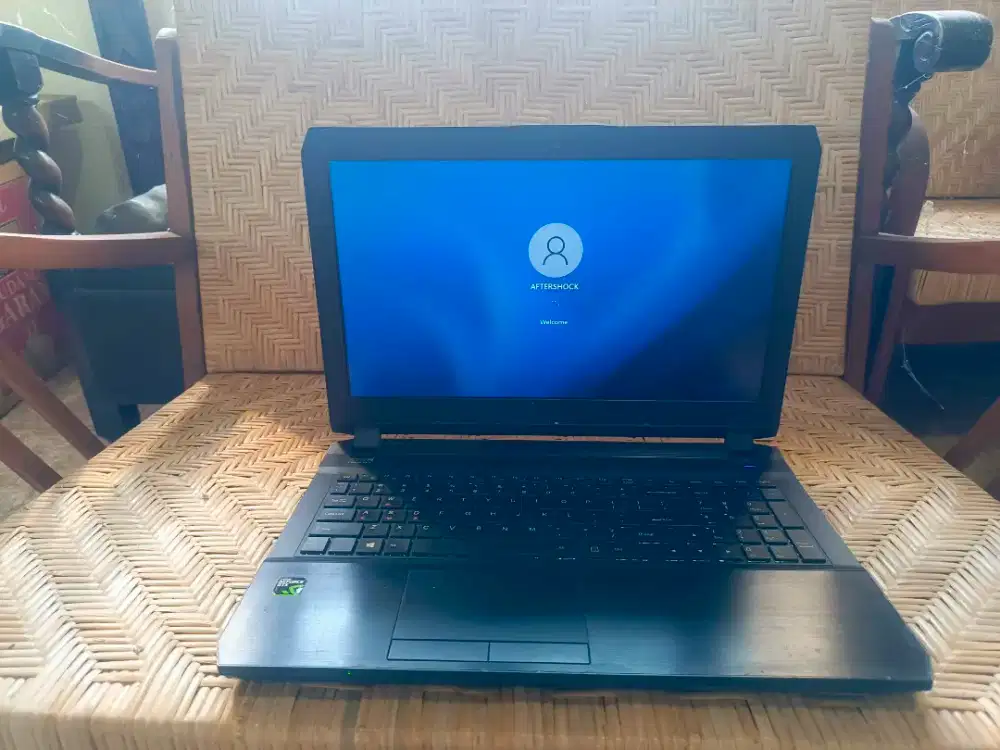 laptop gaming aftershock 15.6 i7 6700hq gtx 970m  ram 16gb ssd 256gb