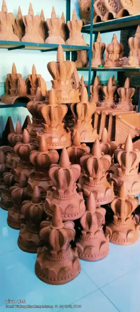 Aksesoris genteng tanah liat