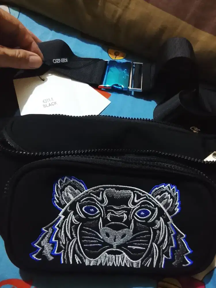 Waist Bag Kenzo EMBOSS bordir logo