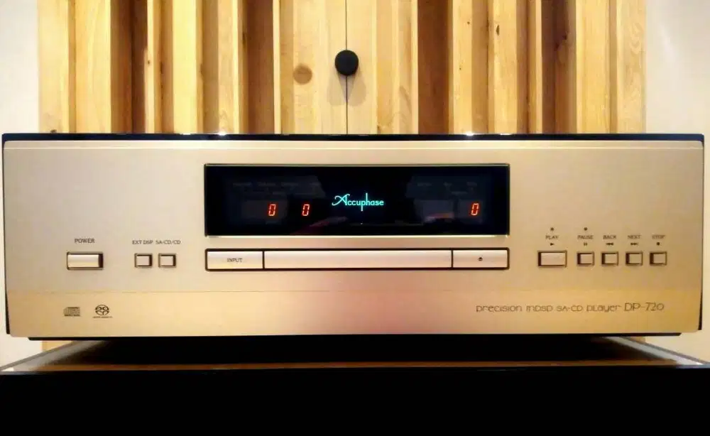 Accuphase Laboratory