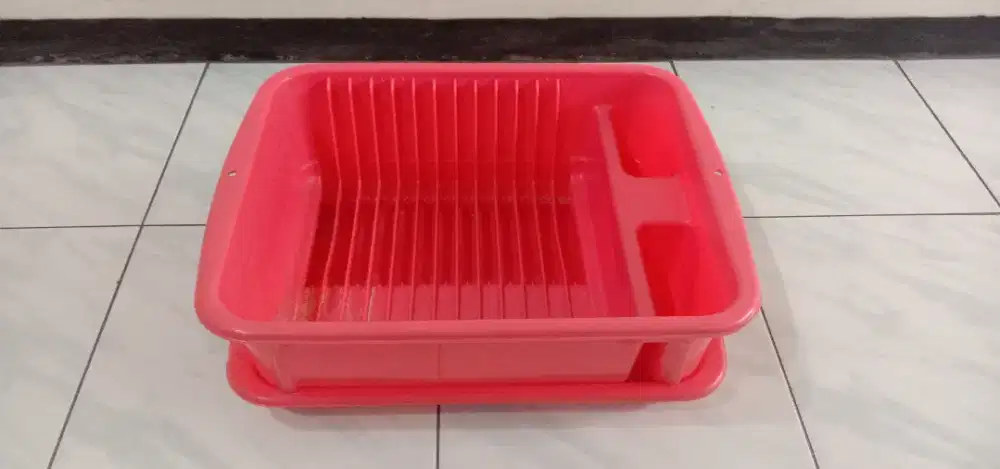 Rak Piring Plastik Bekas