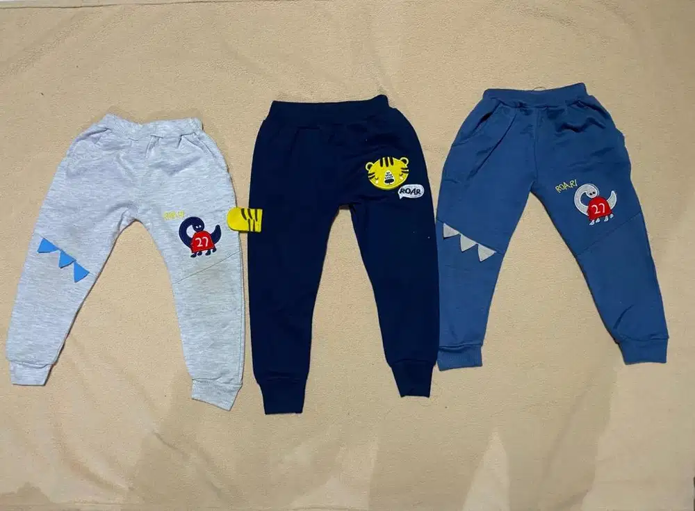 Celana panjang balita