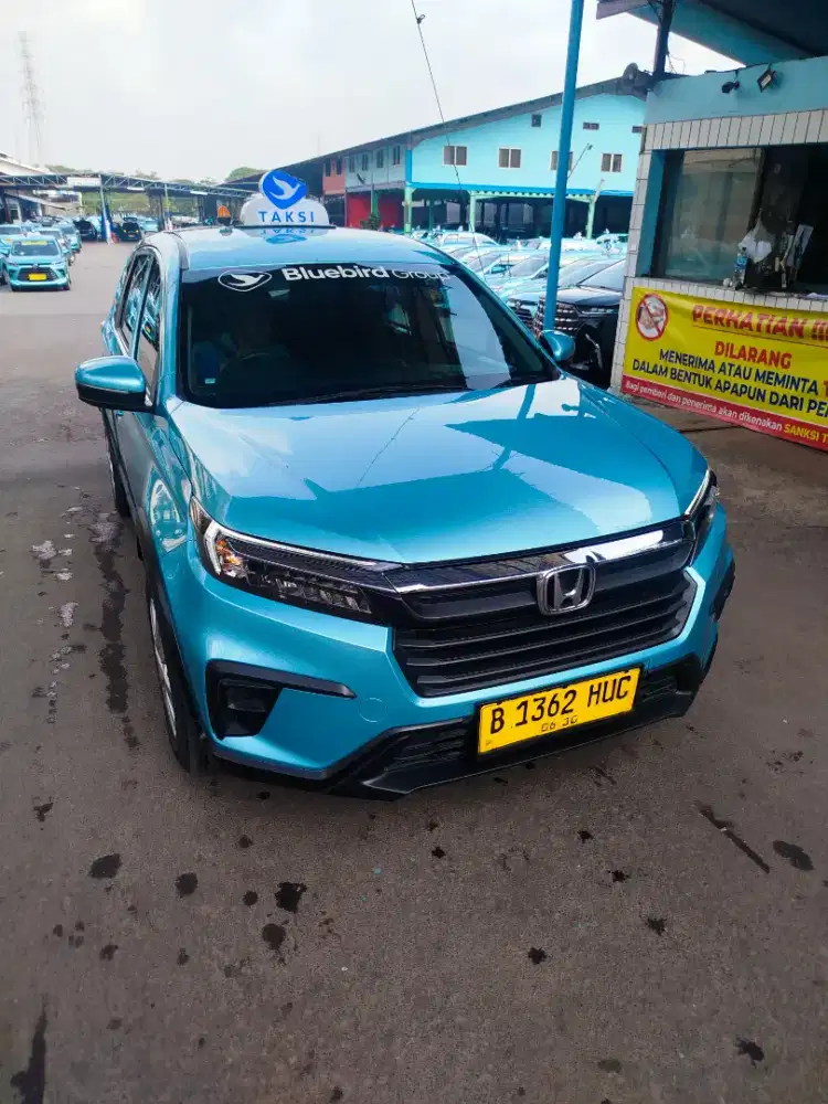 Lowongan driver taxi