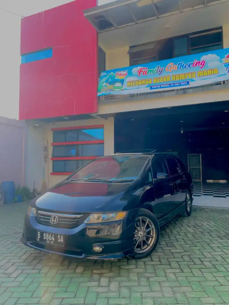 Honda Odyssey Absolute RB1