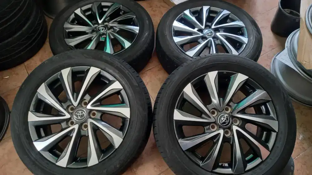 di jual velg voxi r17 original+ban dunlop tebel velg mulus