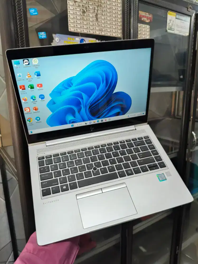 Laptop Premium HP 840 G5, core i7, touchscreen