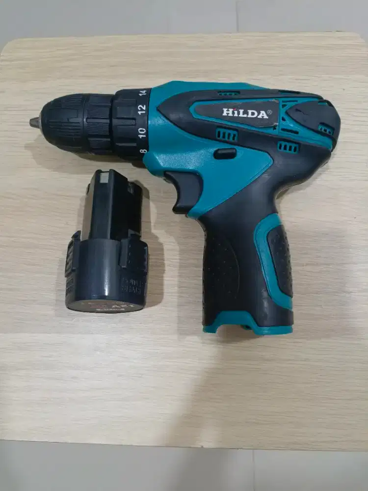 Alat pembuka mur baut