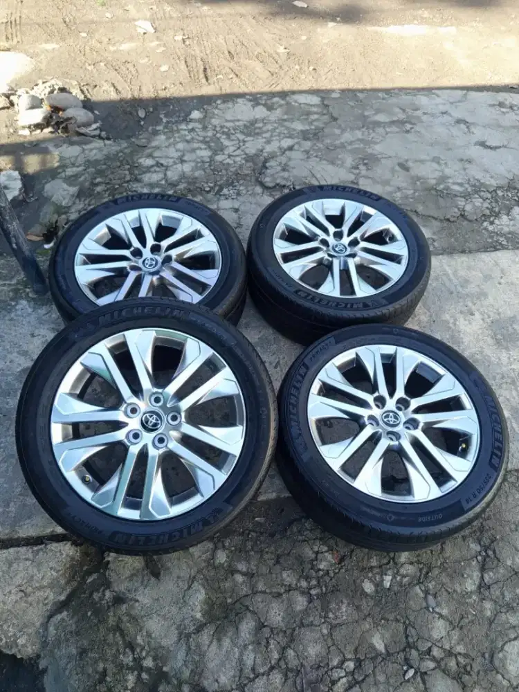 JUAL/TT VELG OEM COPOTAN ZENIX HYBRID TIPE Q R18 KOMPLIT BAN MICHELIN