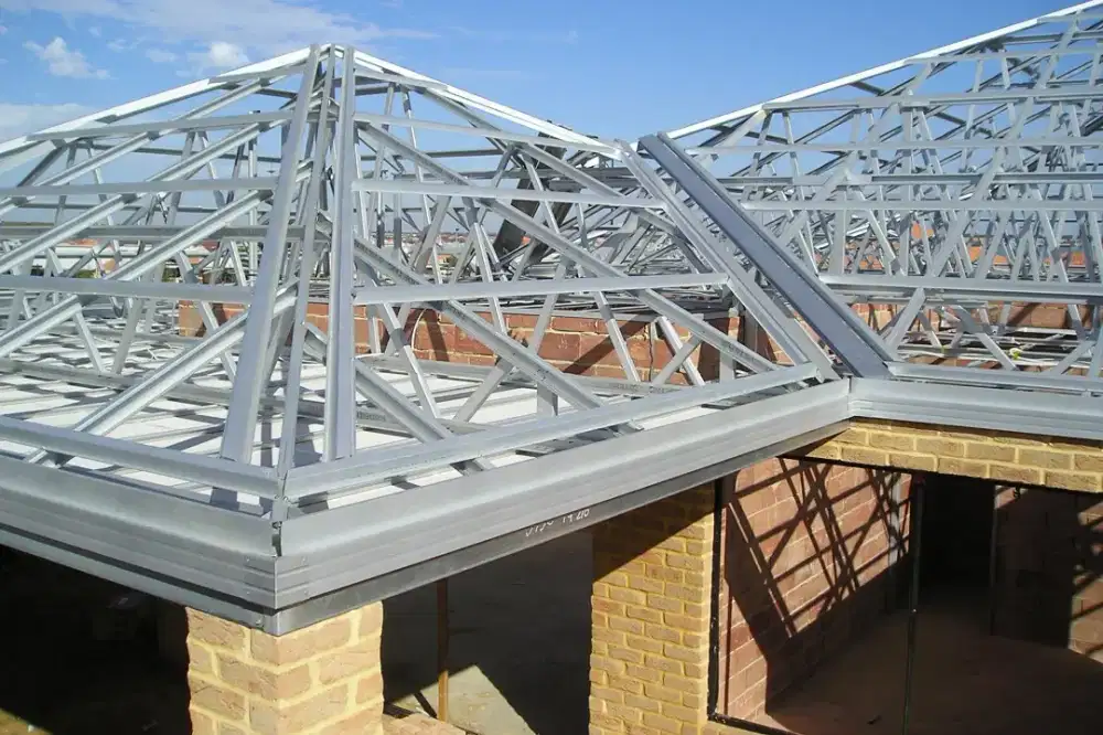 Pemasangan Atap Baja Ringan & Spandek Harga Terjangkau – Bergaransi