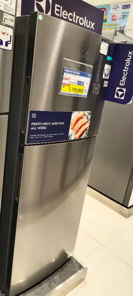(New) Kulkas Electrolux 2 Pintu 255l Inverter (Kredit Tanpa Dp)