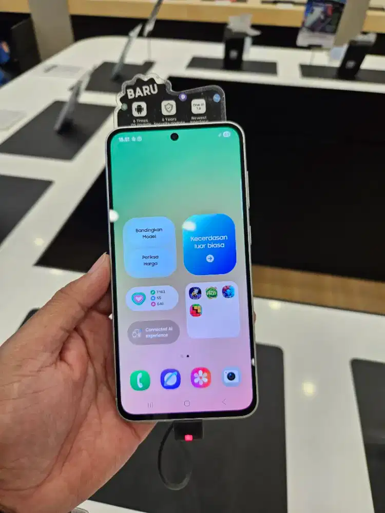 Samsung galaxy A56 free adptor