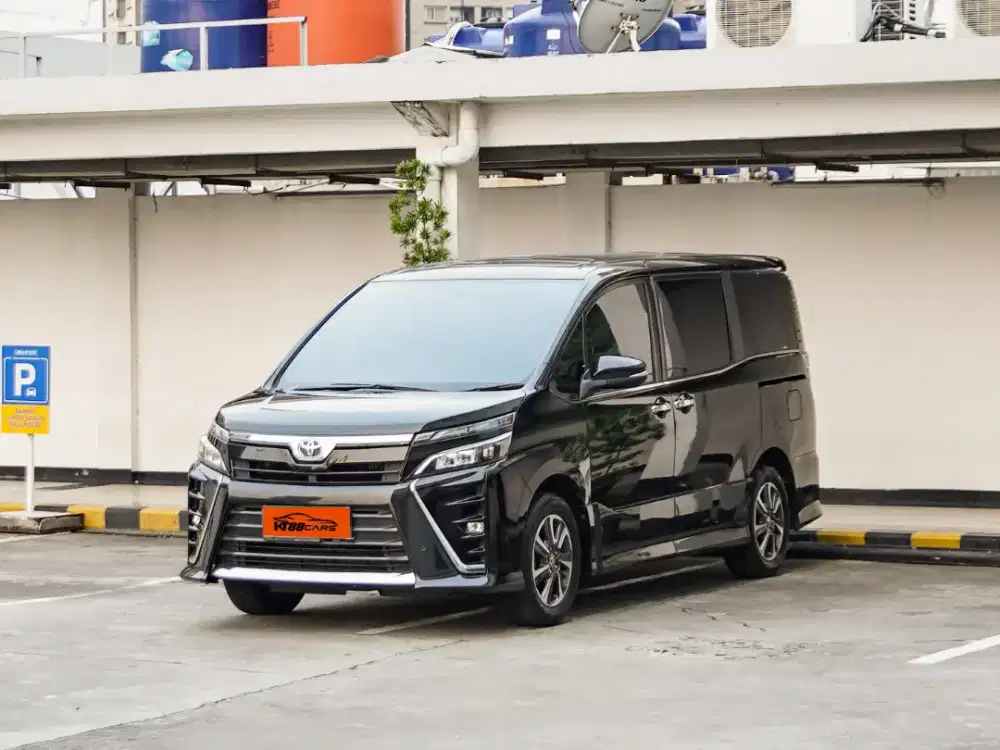 Voxy 2.0 AT Hitam 2019 Sunroof,Tdp10jt