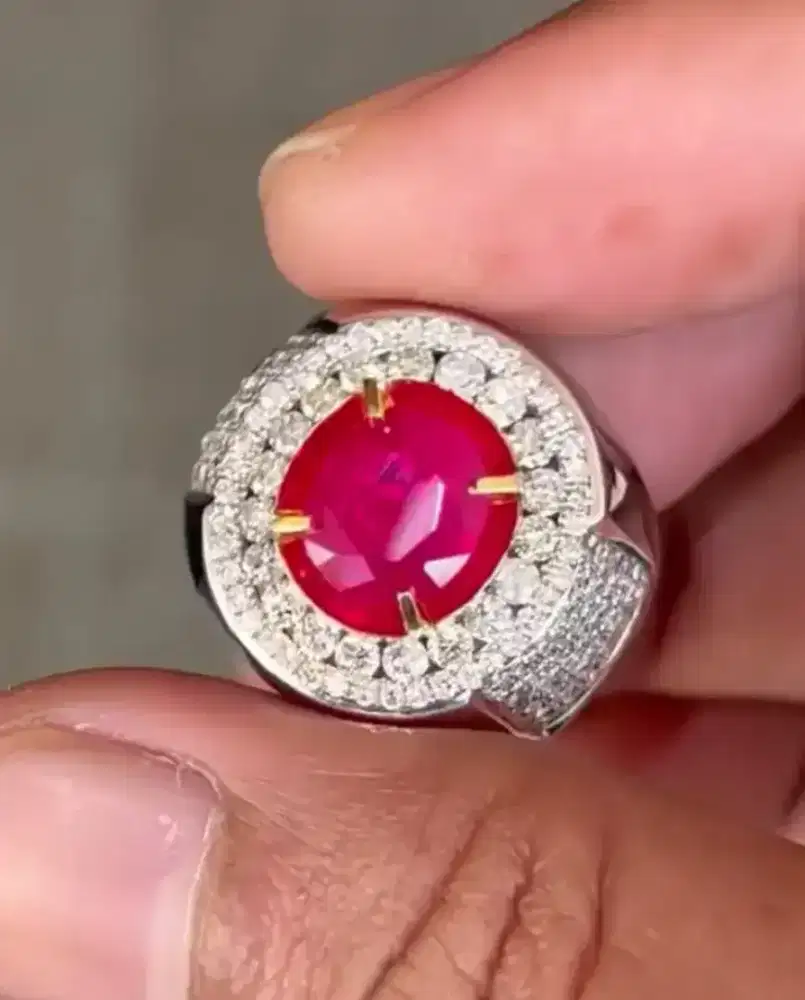 Cincin Permata Ruby Burma Ring Emas Berlian