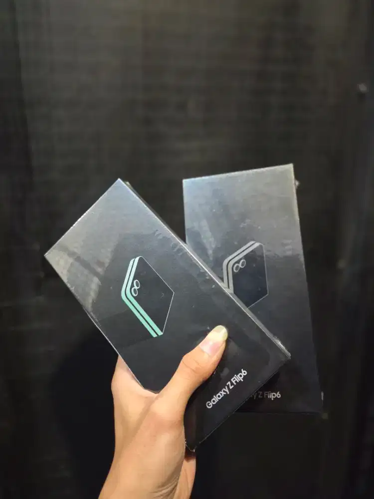 Samsung Z Flip 6 End Year Promo