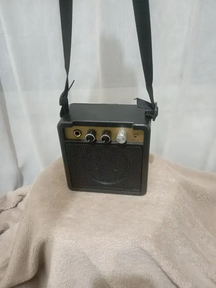 Amplifier Gitar mini baru bisa dibawa-bawa