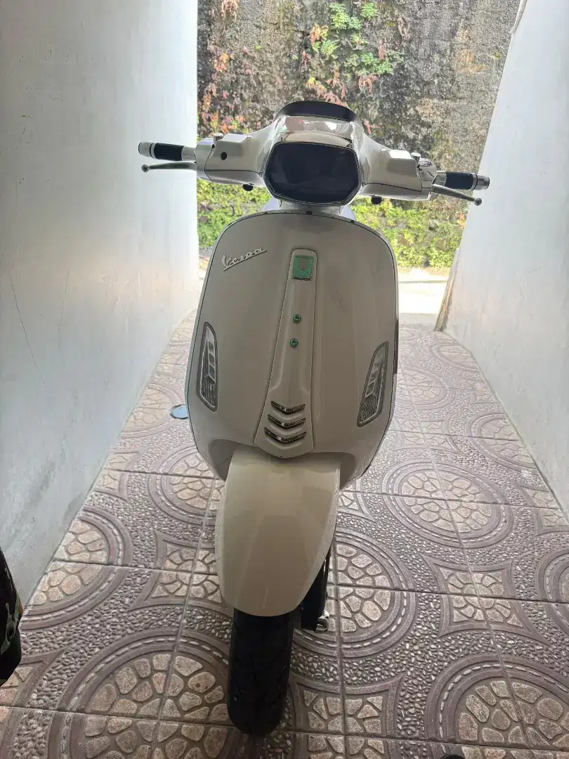 Vespa spint 2018 grade A mulus nego 27 NET