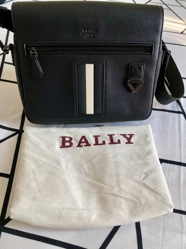 Bally Signature Three Stripe Logo Messenger Bag Black - ORIGINAL 100%