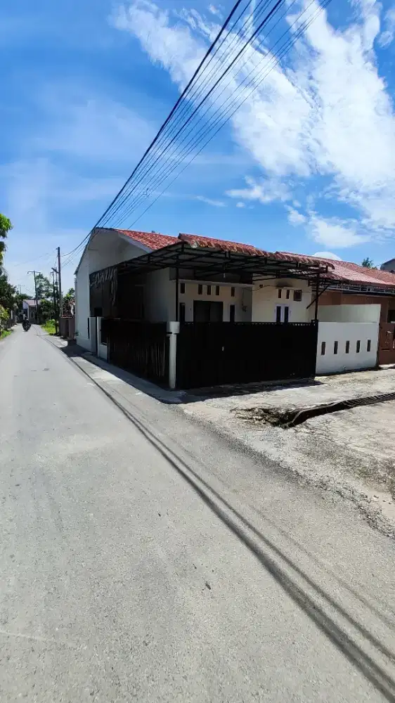Disewakan Rumah Kompleks Siap Huni di kota Medan