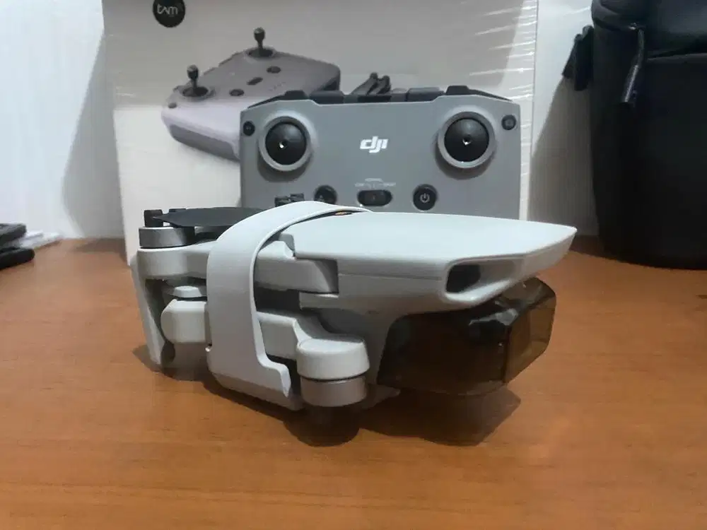 Drone DJI Mini 2 SE fly more combo (paket komplit)