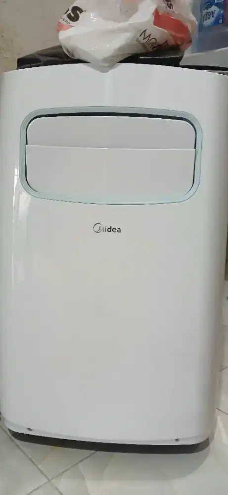 Dijual cepat AC Potable Midea 1PK Murah