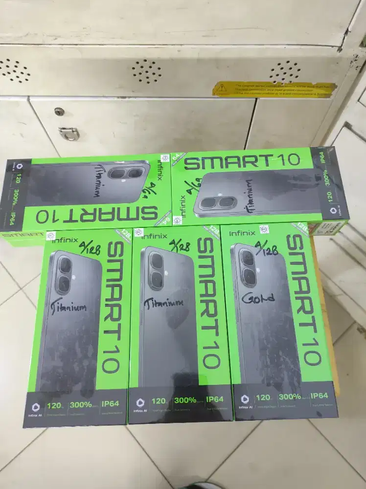 infinik smart 10.  4/128 dan  4/64GB