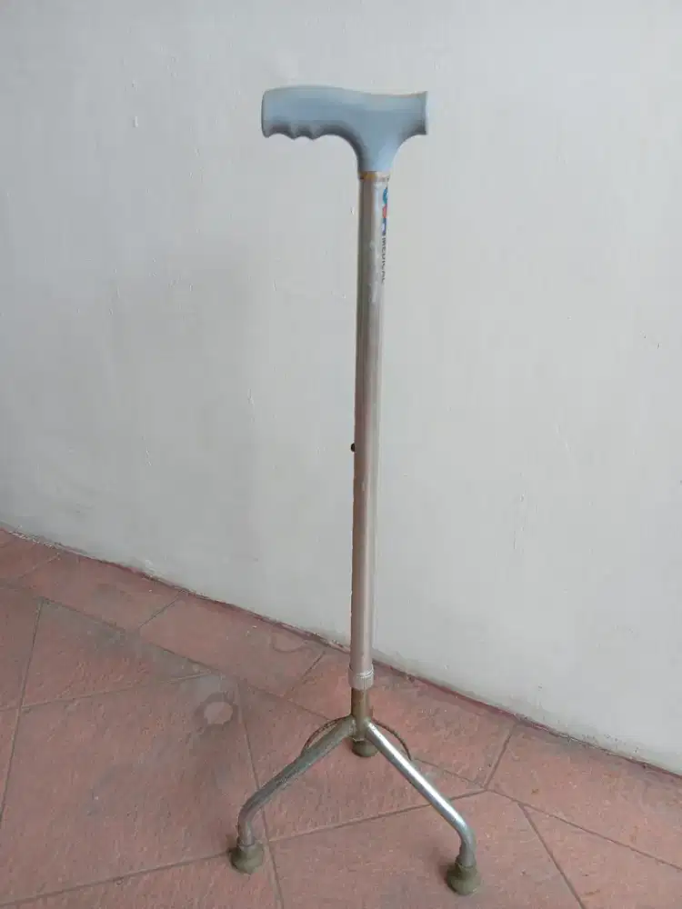 Tongkat alat bantu jalan second