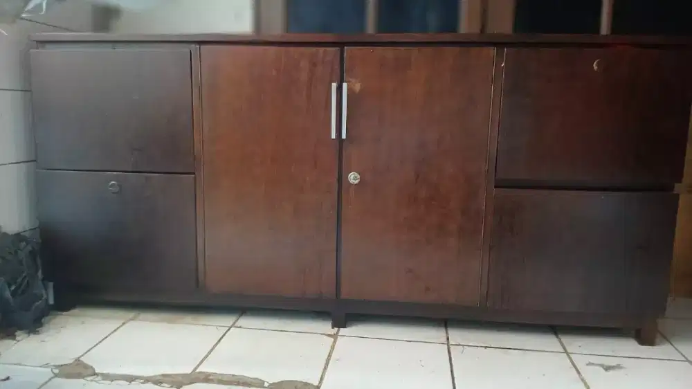 Bufet Kayu Jati Vintage