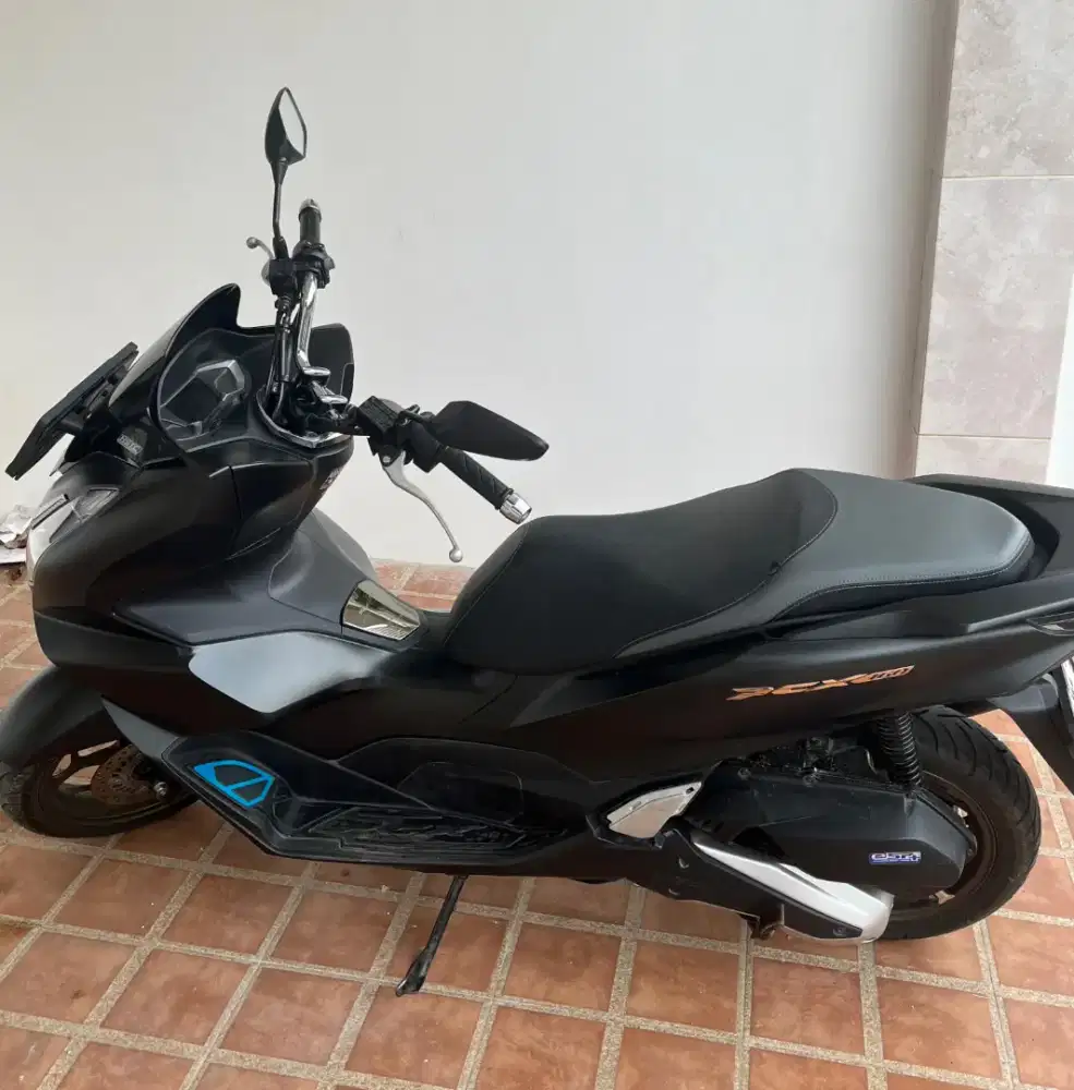 Honda pcx abs 2023 dijual km rendah tgn pertama plat jakarta