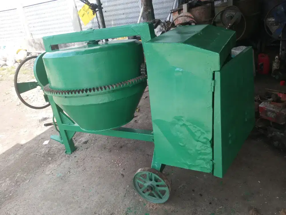 Molen pengaduk cor proyek