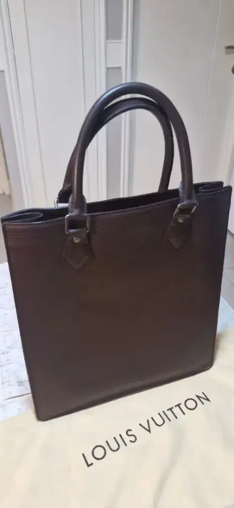Tas Louis Vuitton