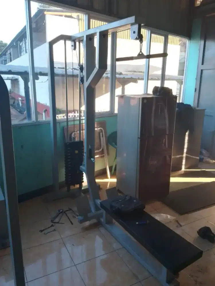 Lats pulldown + rowing