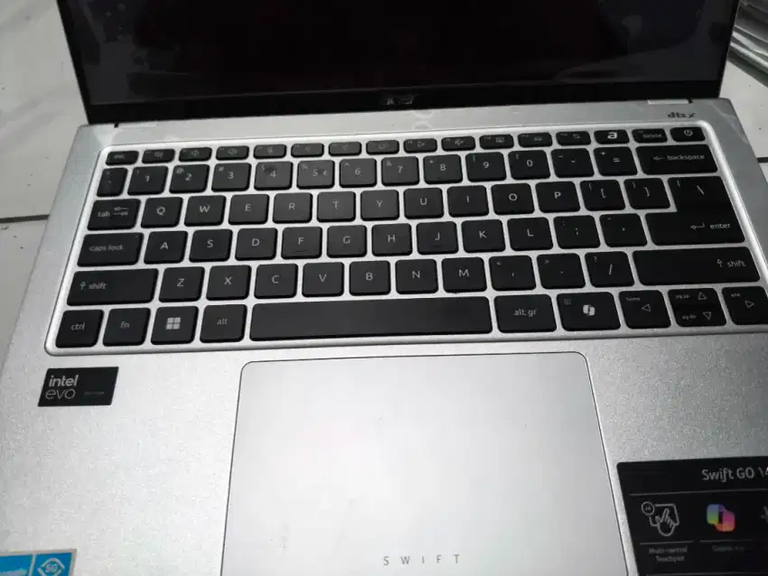 Asus swift go 14 OLED Intel Evo matot