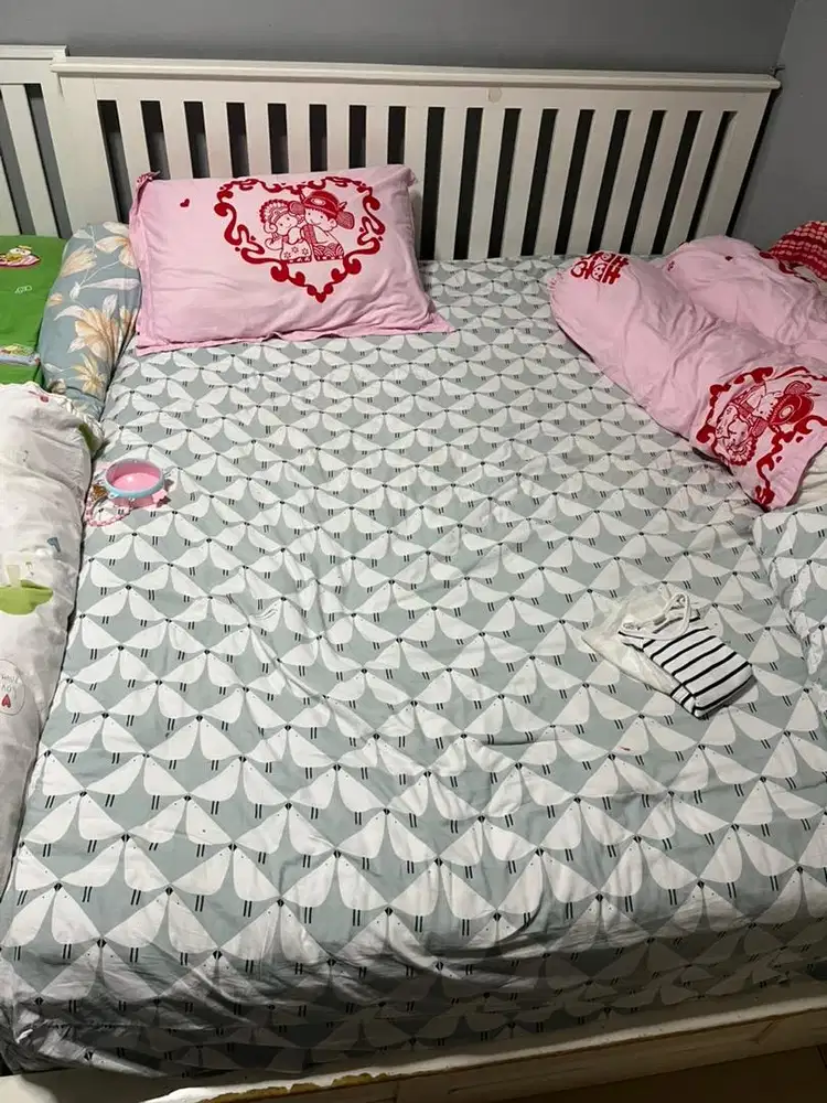 Kasur Spring Bed Simmons Bianca 1,8mtr