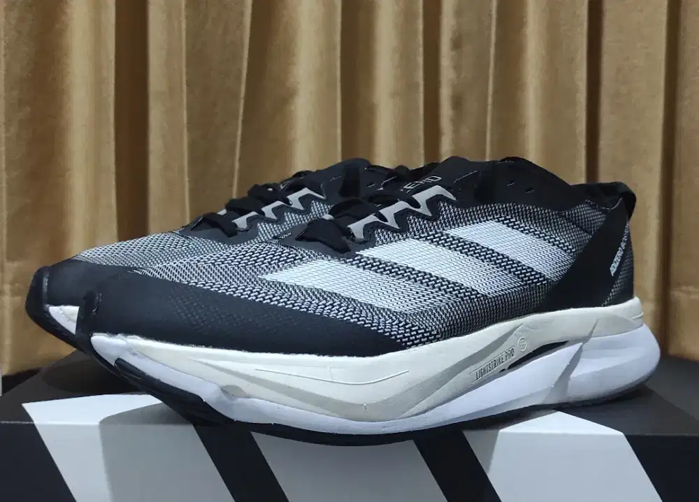 Sepatu Adizero Boston 12 size 43