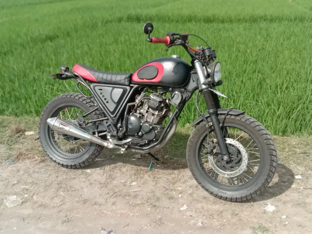 Japstyle British scrambler Scorpio 225cc