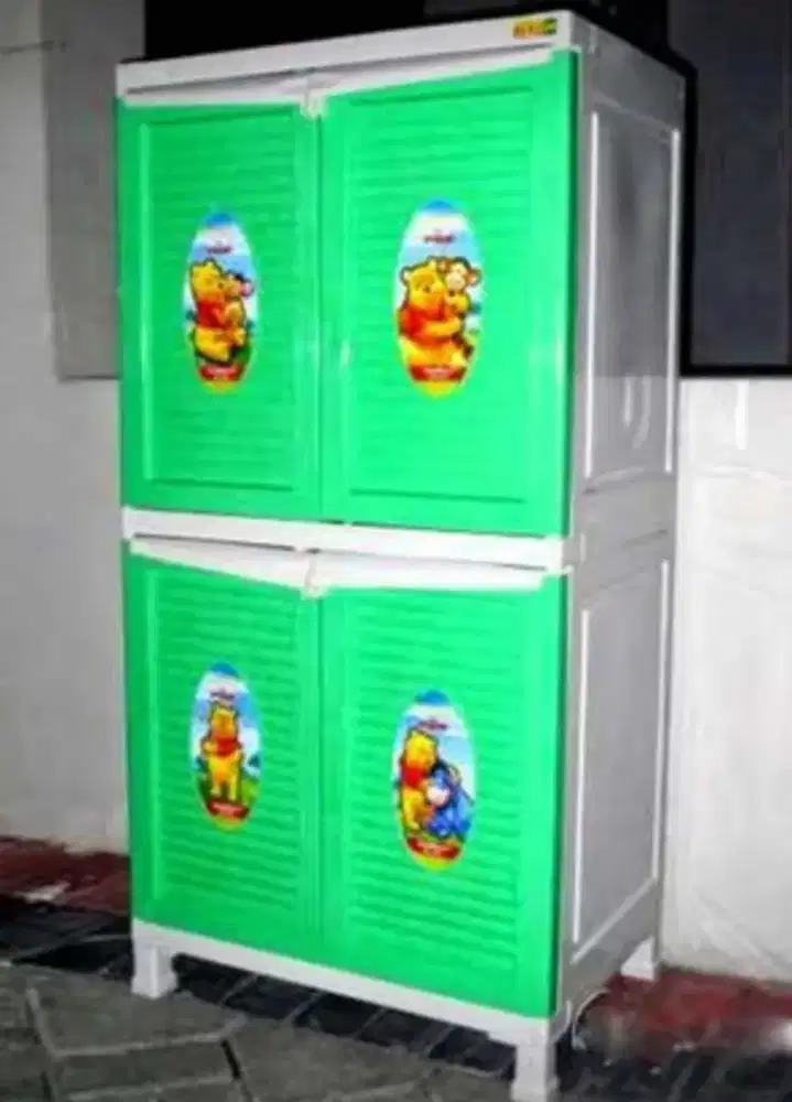 Lemari Plastik 2/4 Pintu Winnie The Pooh Napolly BCBC B-242 OBWP