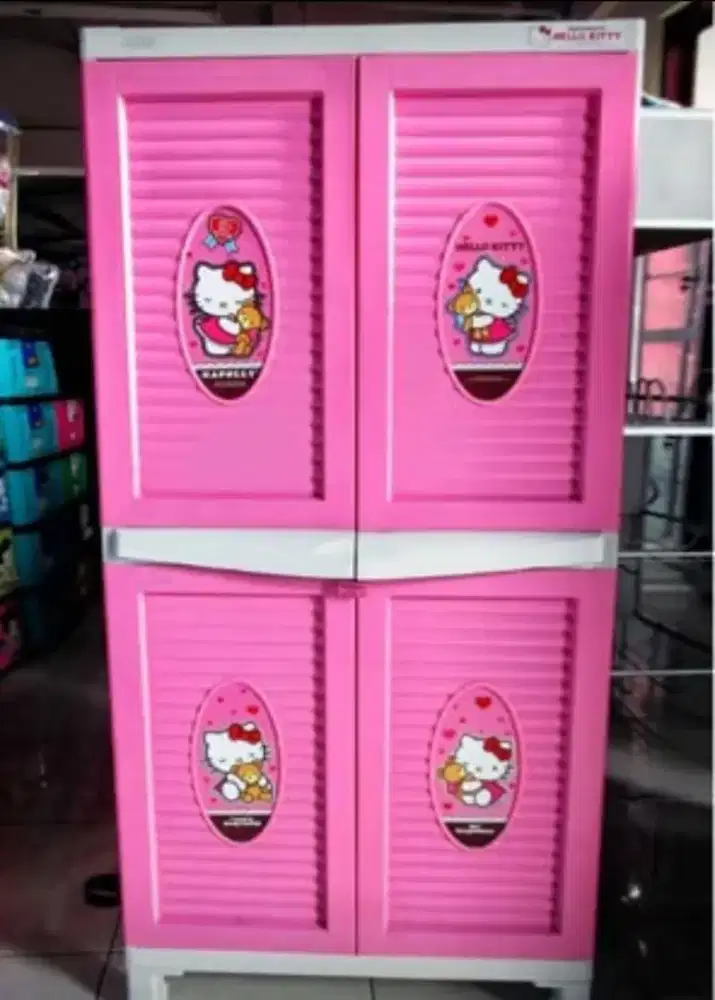 Lemari Plastik 4 Pintu Hello Kitty Napolly BCBC-242 HKBF