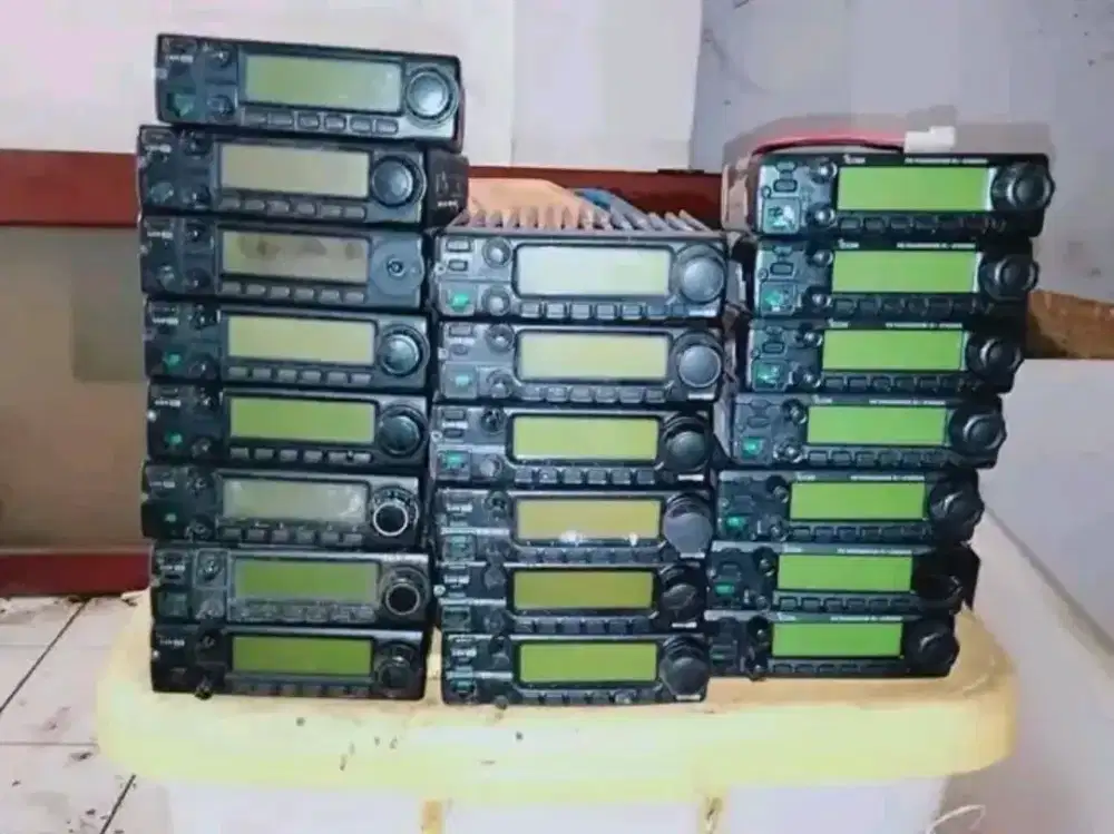 TERIMA BELI ALAT RADIO HT RIG SSB GPS ALAT NAVIGASI KAMI BELI TUNAI