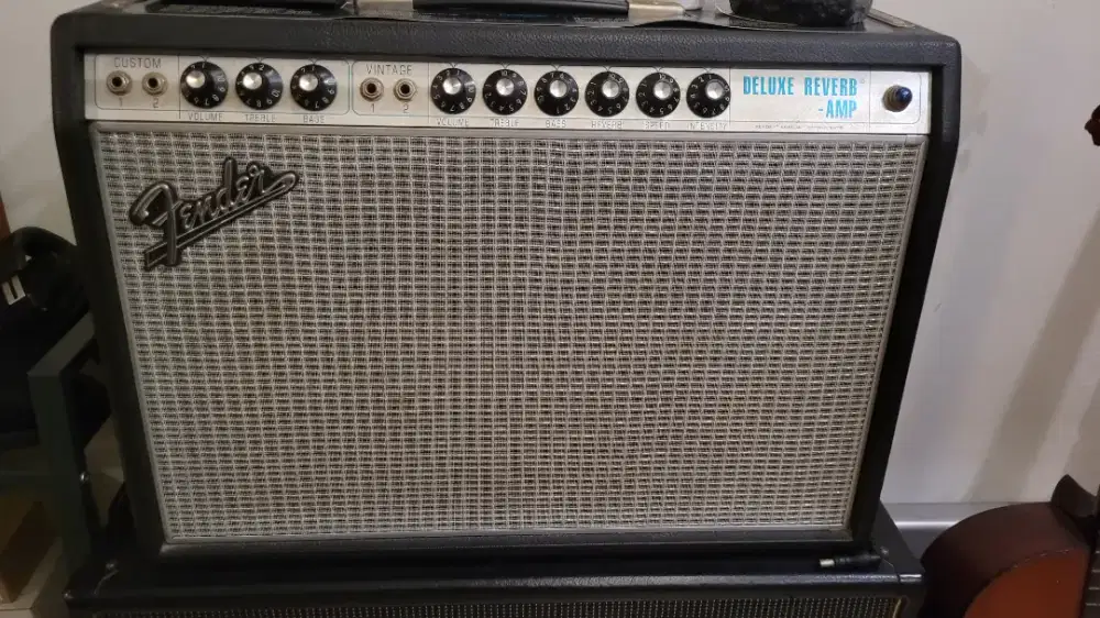 Fender 68 Custom Deluxe Reverb Tube Guitar Combo Amplifier
