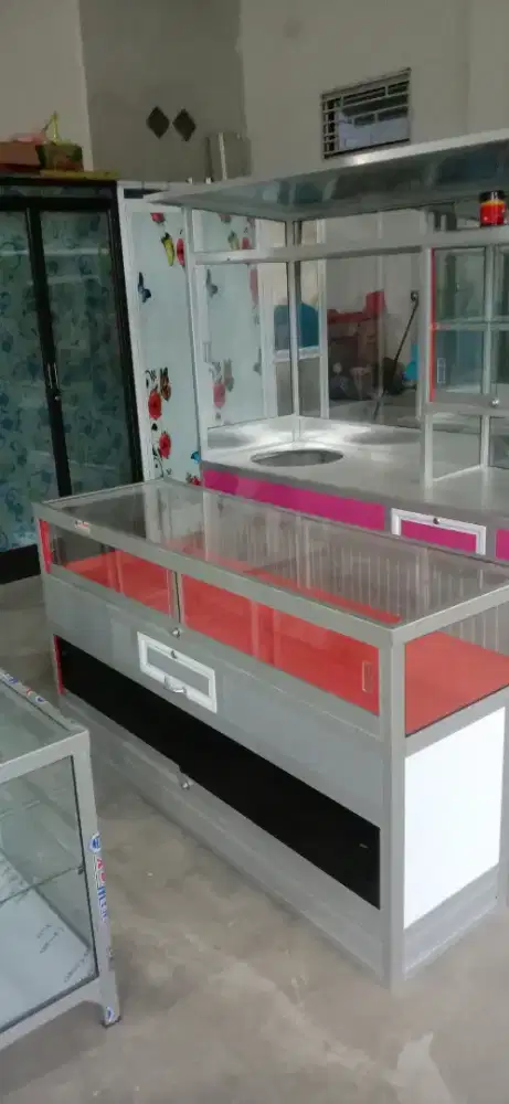 Lemari Pulsa Aluminium