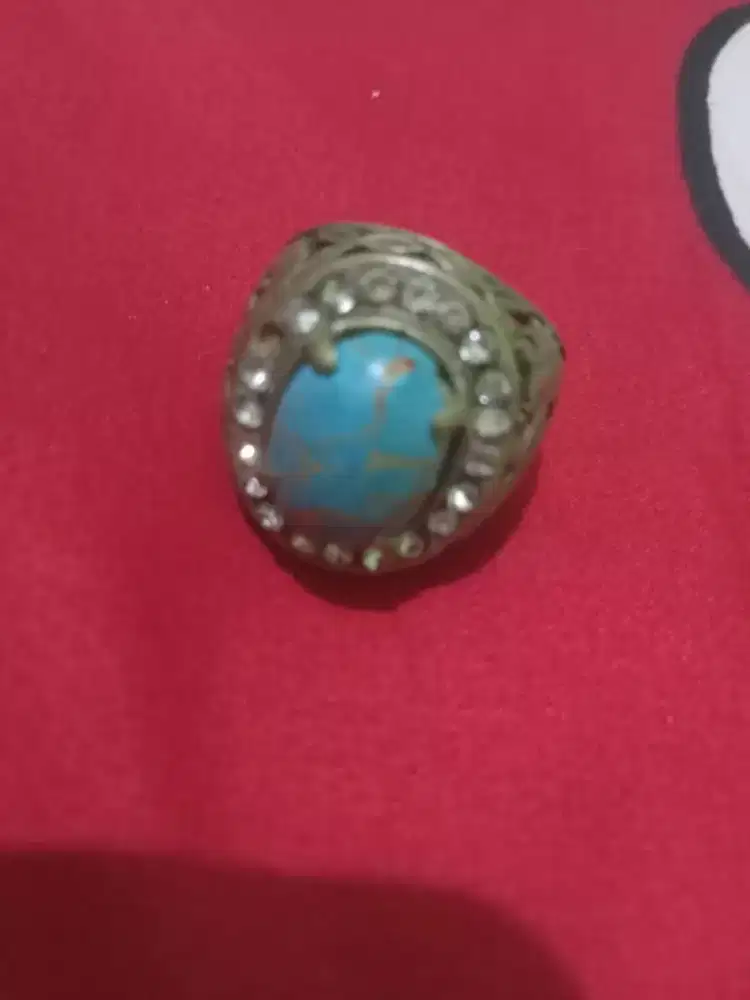 Cincin Batu Pyrus Urat Emas