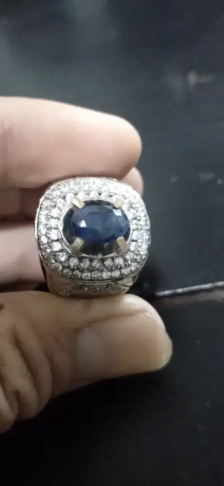 Dijual batu Natural blue sapphire