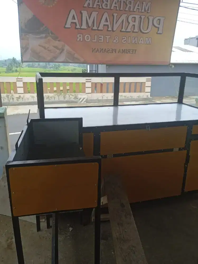 Gerobak martabak bekas satu paket siap pake