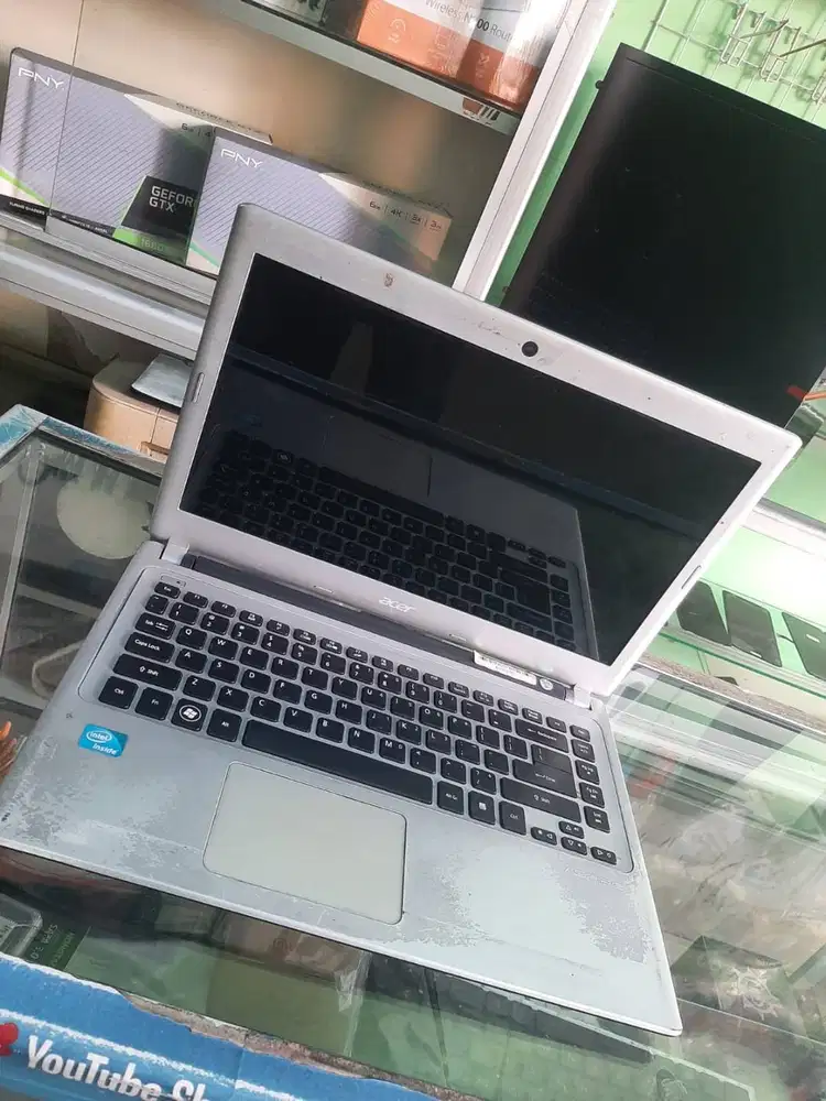 Laptop cer V5-43