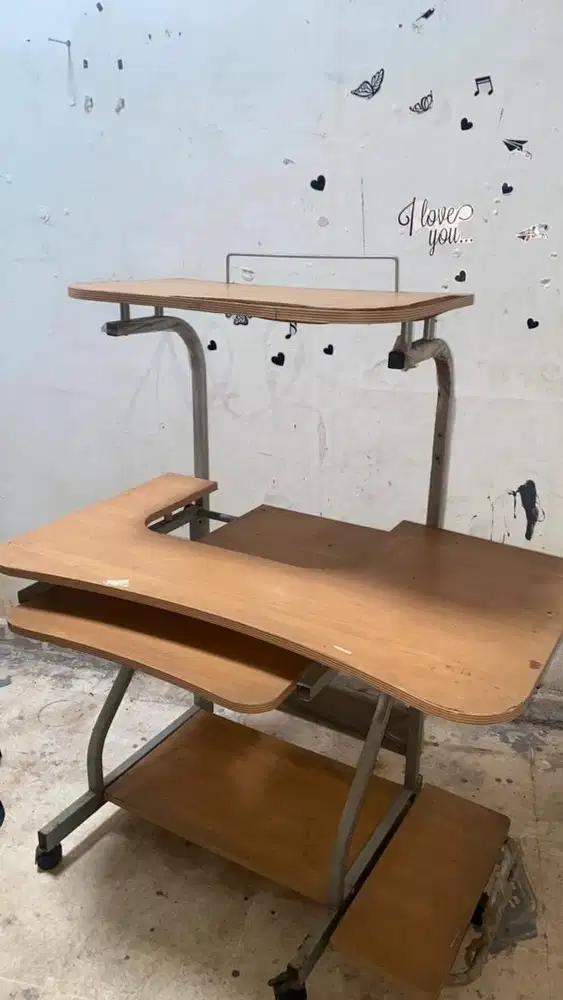 MEJA KOMPUTER / MEJA BELAJAR OLYMPIC